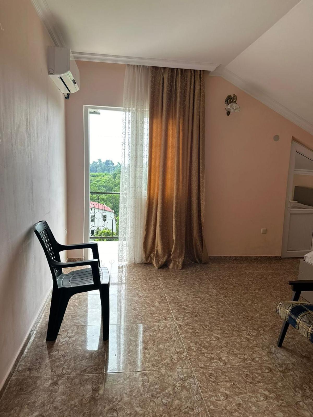 Shamil House Guest House Makhinjauri Luaran gambar