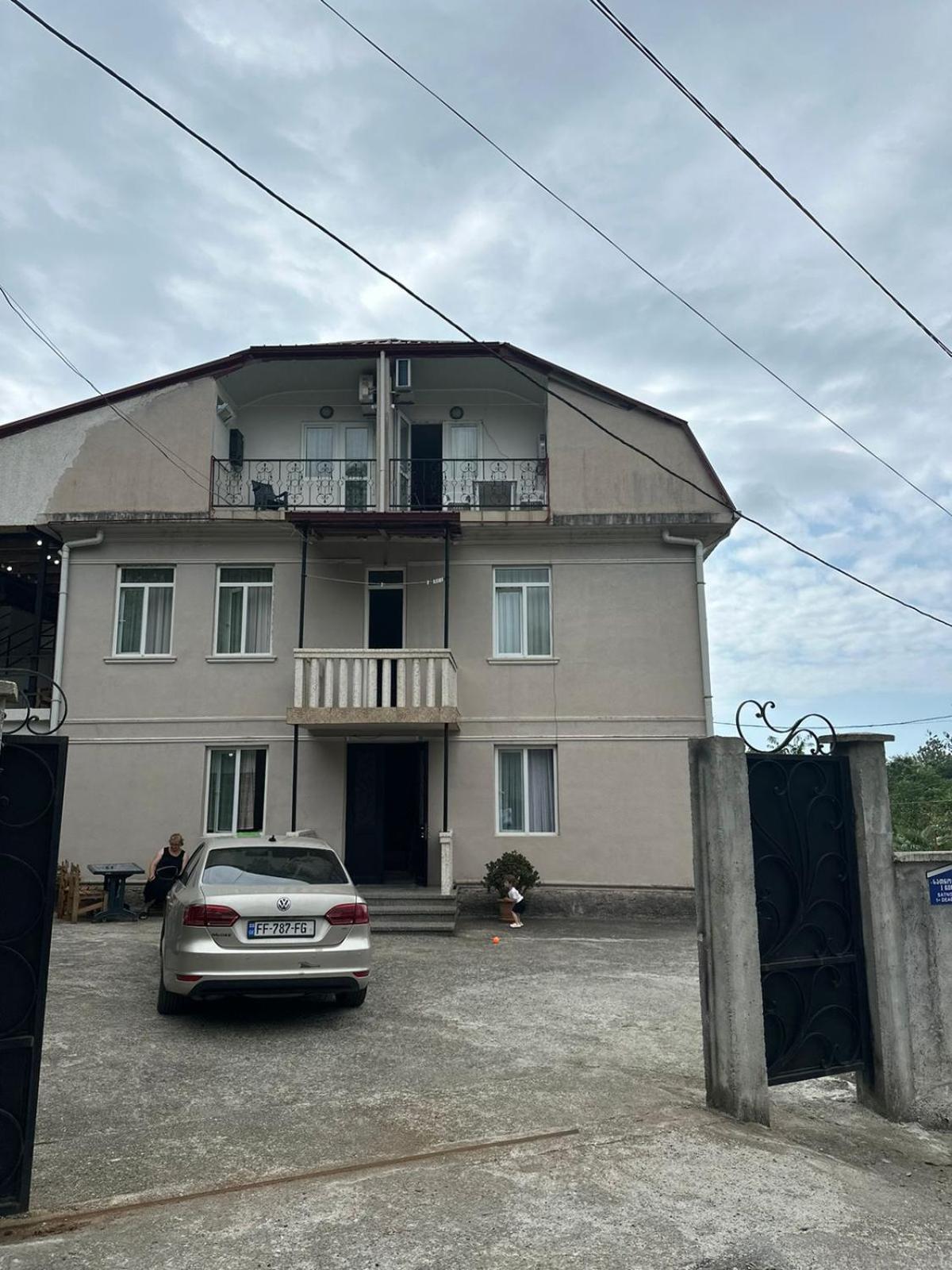 Shamil House Guest House Makhinjauri Luaran gambar