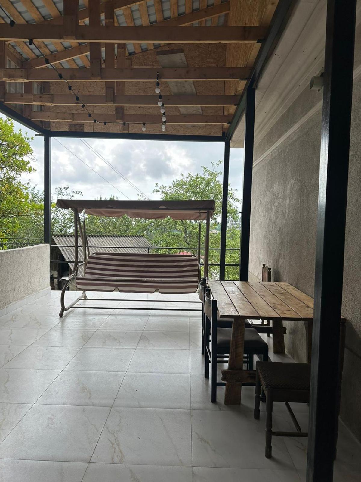 Shamil House Guest House Makhinjauri Luaran gambar