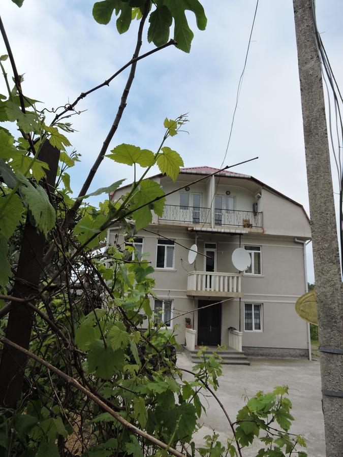 Shamil House Guest House Makhinjauri Luaran gambar